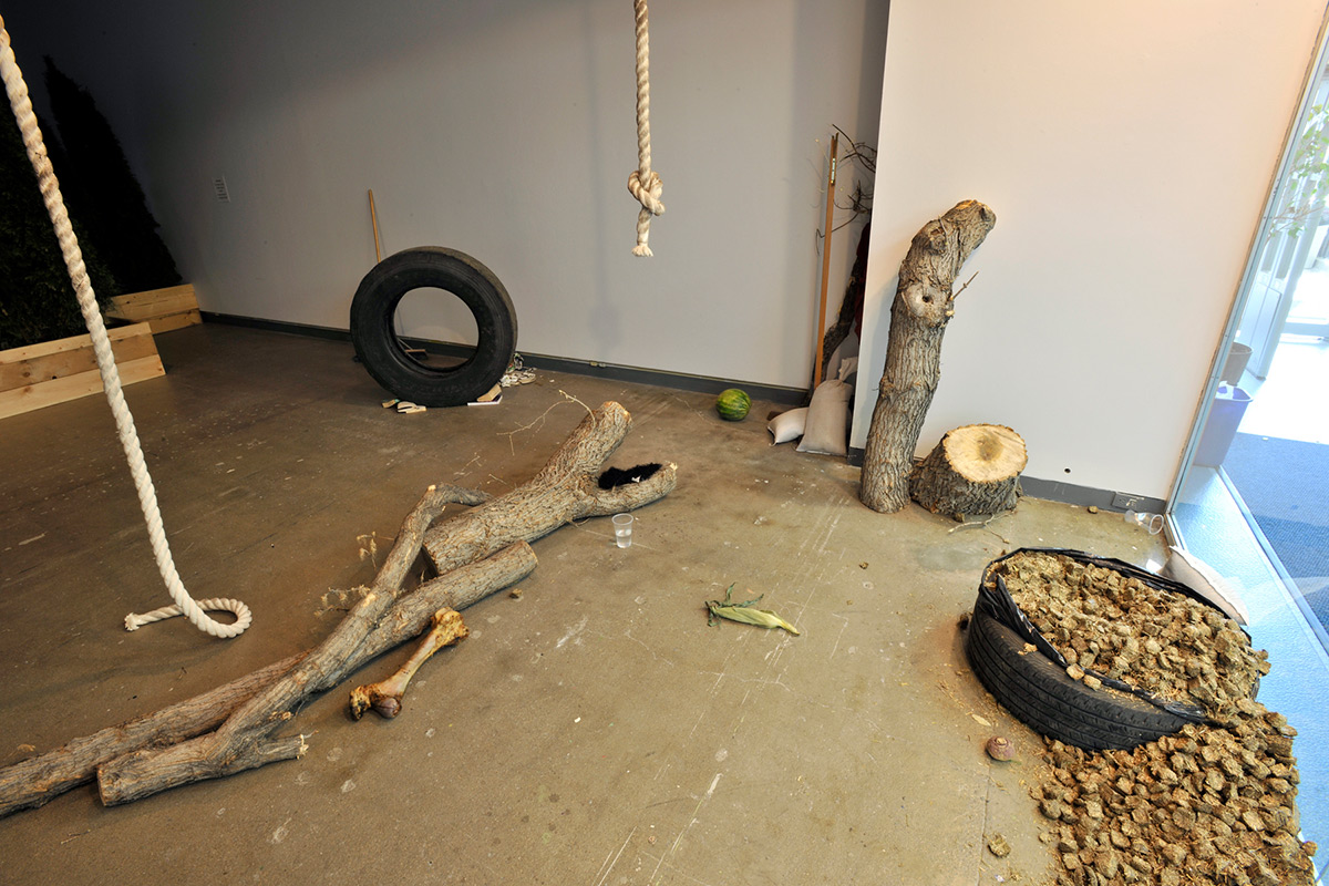 marina-abbas-room2B-detail_1200w_75%